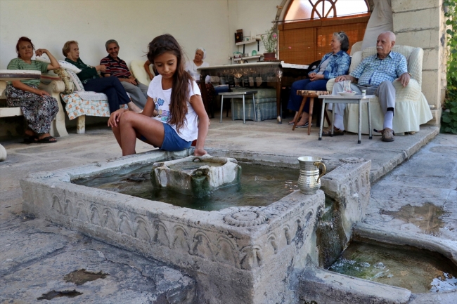 Elazığ'daki 700 yıllık konakta tarihle iç içe yaşıyorlar